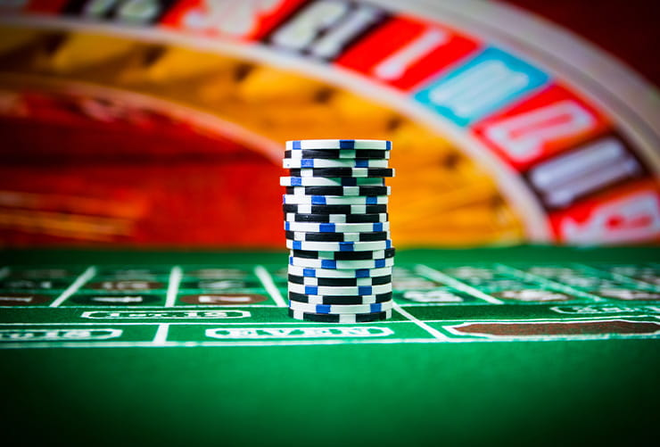 Harrahs Roulette Table With Chips